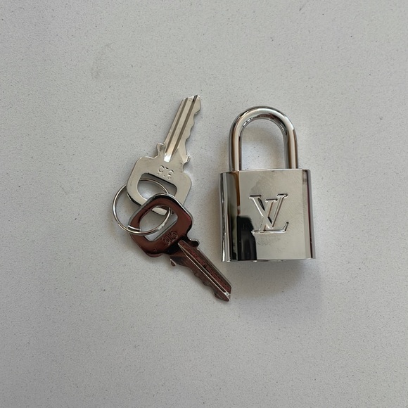 Items to be listed when I get time 🤣🤣 - Picture 7 of 7